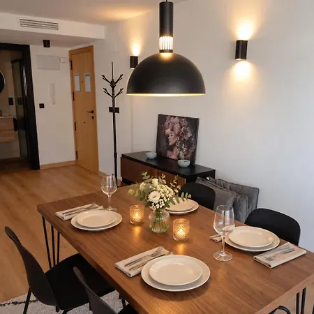 Tiburon Apartment *